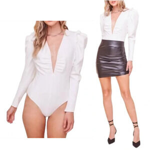 ASTR Amora Puffed Ruffle Trim Long Sleeve Bodysuit S NWT